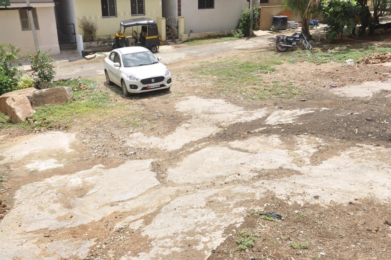 Classic Homestay Hampi Eksteriør billede